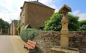Unique Holiday Home in Virton With Jacuzzi
